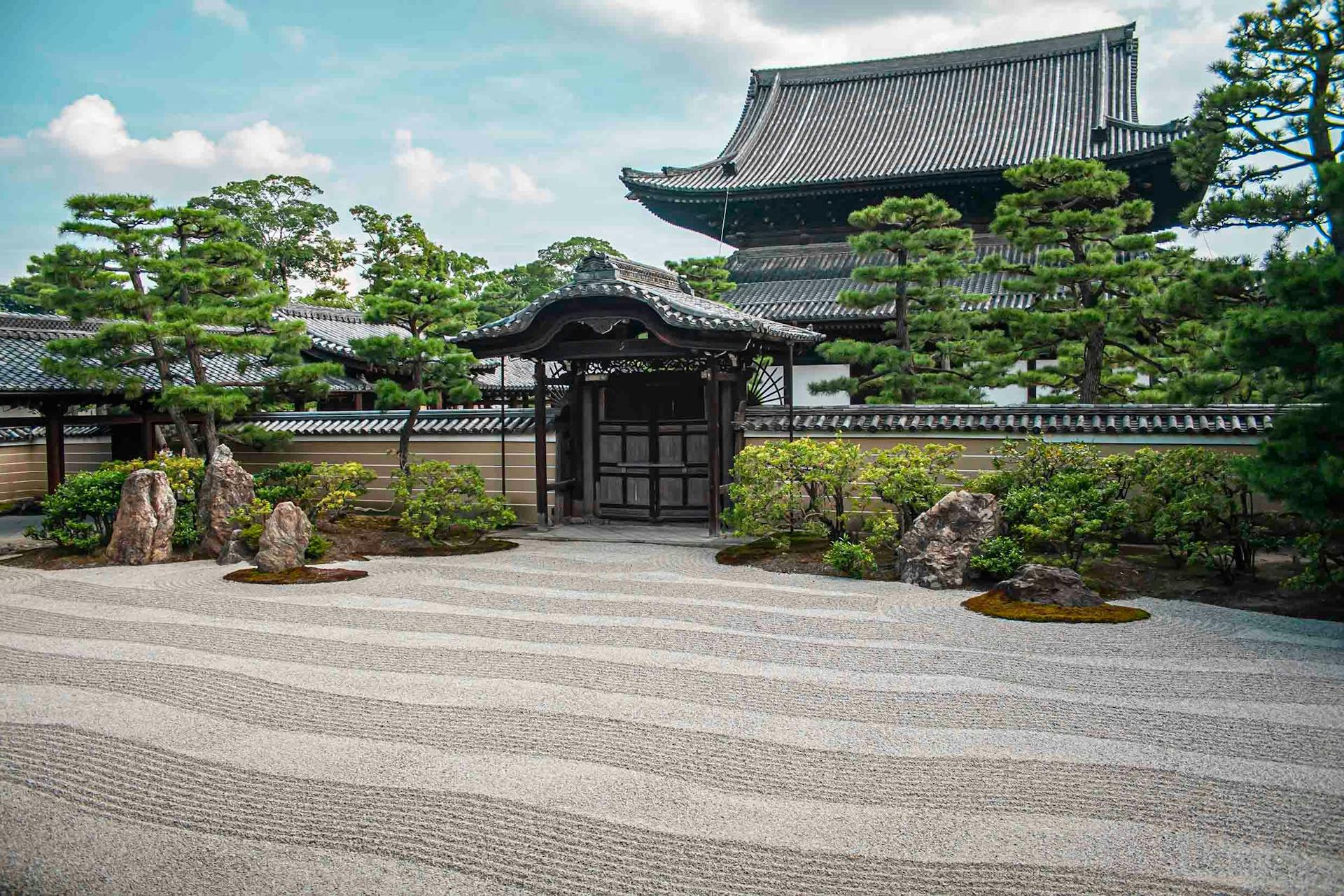 Kennin-ji Temple in Kyoto. Photo source: James Saunders-Wyndham