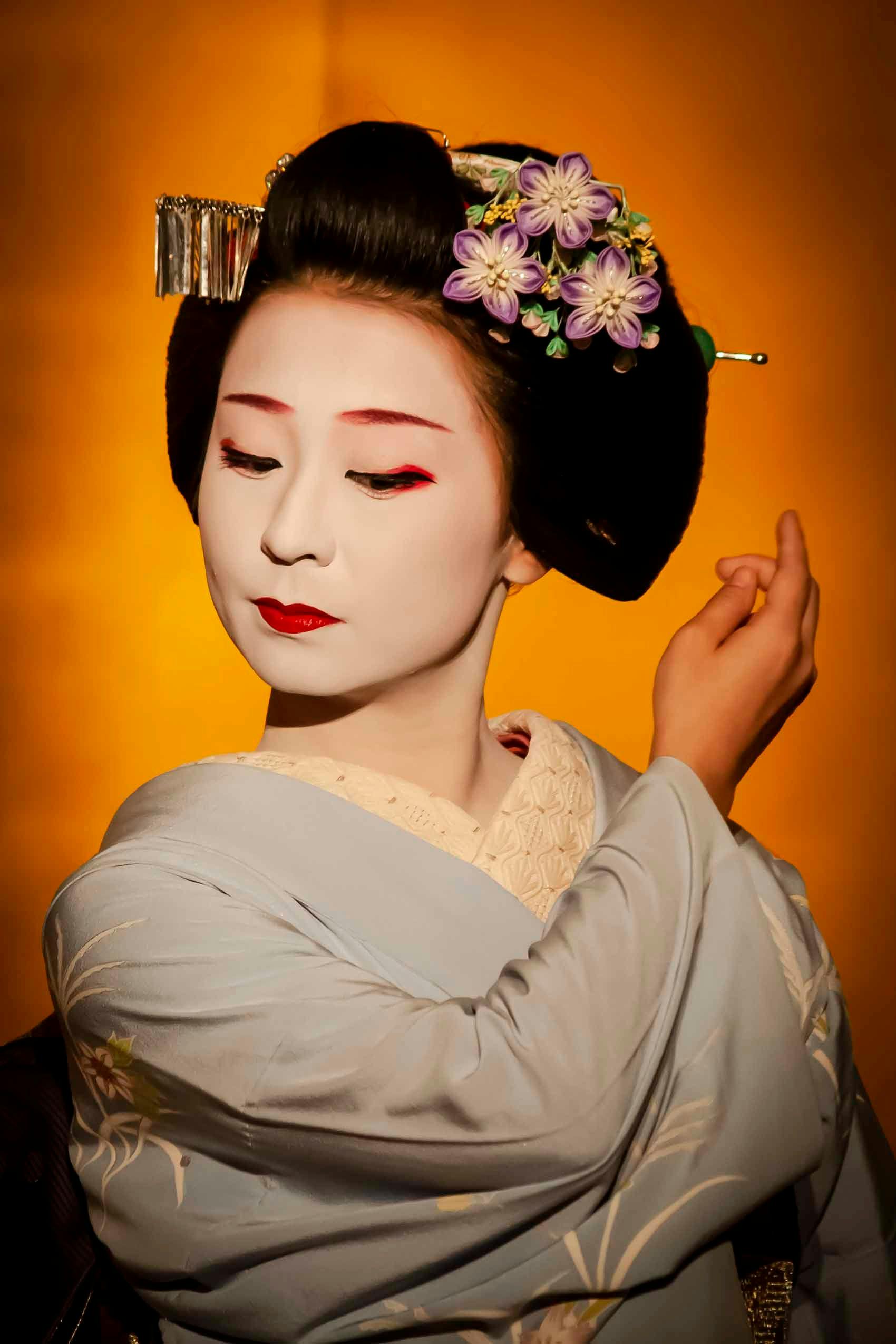 Maiko, trainee geisha. Source: James Saunders-Wyndham